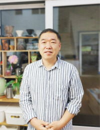 류일만 사무국장