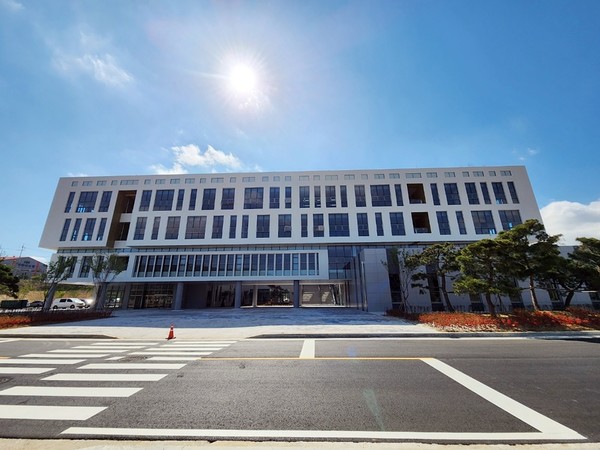 지식산업센터 정면