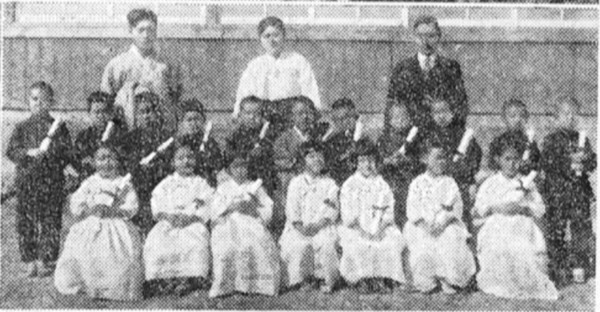 영광유치원 졸업(동아일보,1933.4.1.)