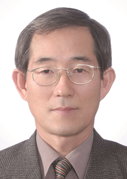 시인, 서예가, 전 교장